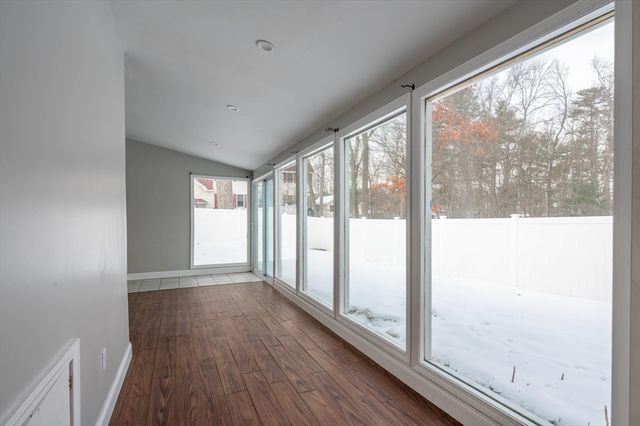 39 Sycamore Lane, Billerica, MA 01821