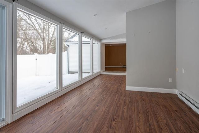 39 Sycamore Lane, Billerica, MA 01821