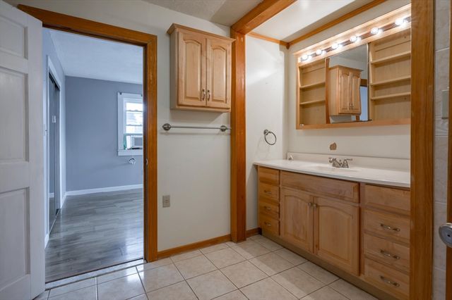 39 Sycamore Lane, Billerica, MA 01821