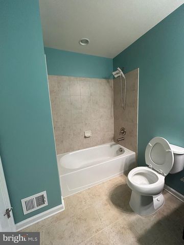 112 HIDDEN BROOK DR, Fredericksburg, VA 22405