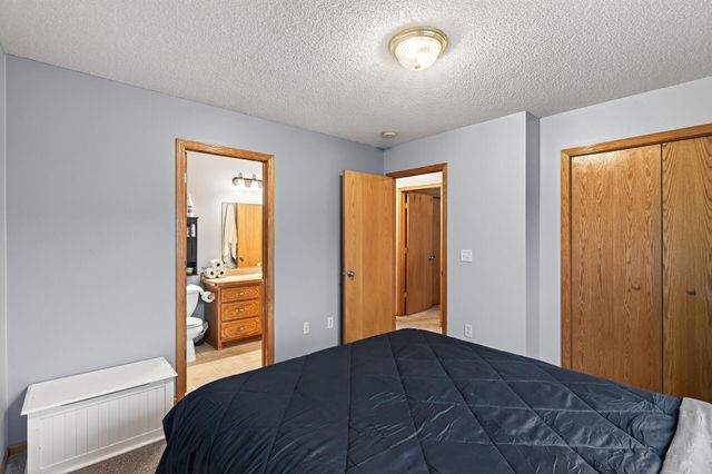 25705 18th Street W, Zimmerman, MN 55398