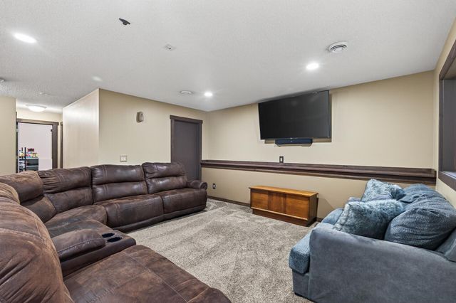 25705 18th Street W, Zimmerman, MN 55398