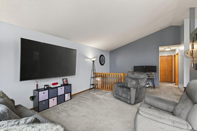 25705 18th Street W, Zimmerman, MN 55398