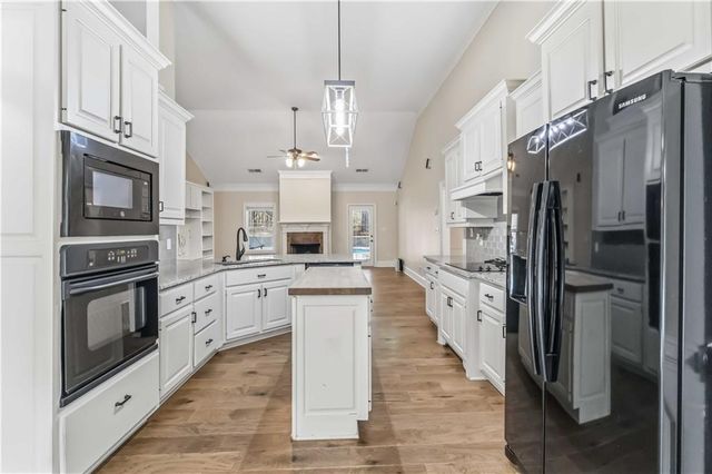 152 GEOFFREY Lane, Oxford, GA 30054