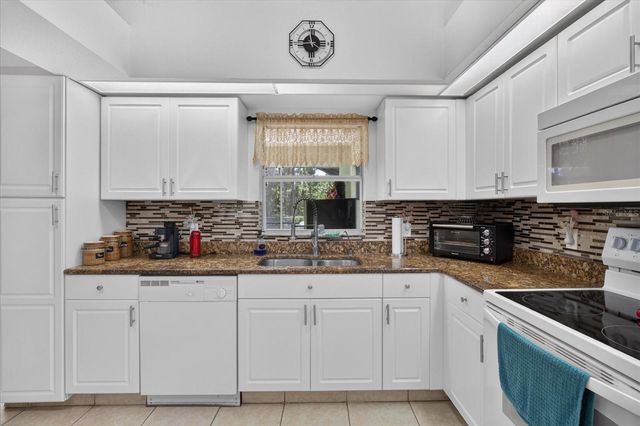 1048 BANDERA STREET, Lehigh Acres, FL 33974