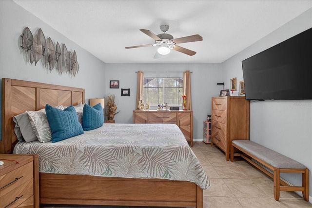 1048 BANDERA STREET, Lehigh Acres, FL 33974