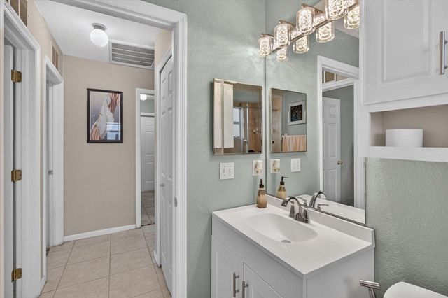 1048 BANDERA STREET, Lehigh Acres, FL 33974