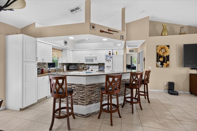 1048 BANDERA STREET, Lehigh Acres, FL 33974