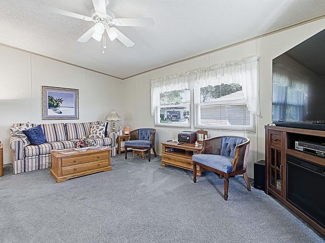 25120 CLIFFORD HILL, Leesburg, FL 34748