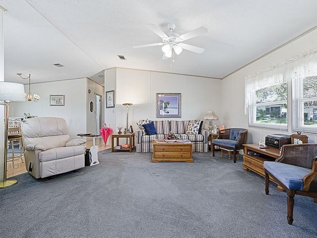 25120 CLIFFORD HILL, Leesburg, FL 34748