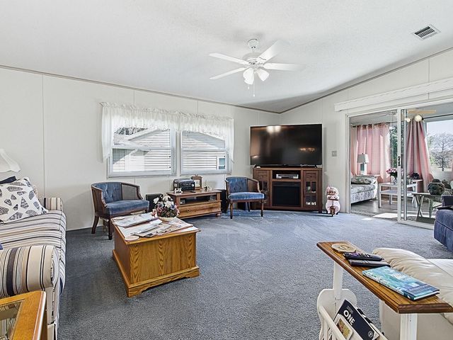 25120 CLIFFORD HILL, Leesburg, FL 34748