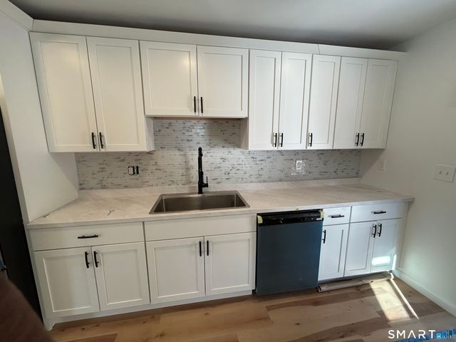 95 Cedar Street 2, Manchester, CT 06040