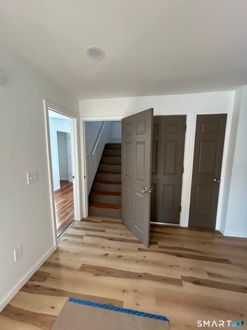 95 Cedar Street 2, Manchester, CT 06040