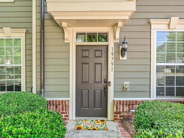 19791 Playwrights Way, Cornelius, NC 28031