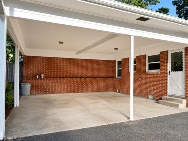 203 Rockspring Drive, Thomasville, NC 27360