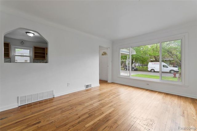 19674 Irvington Street, Highland Park, MI 48203
