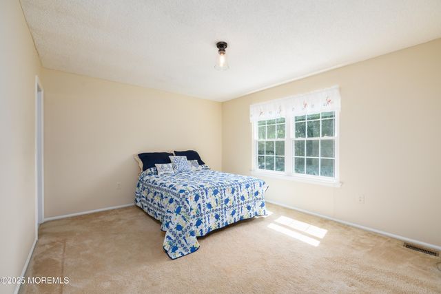 60 Beaumont Court, Tinton Falls, NJ 07724