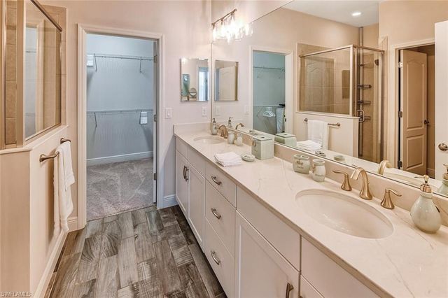 6960 Avalon CIR 807, Naples, FL 34112