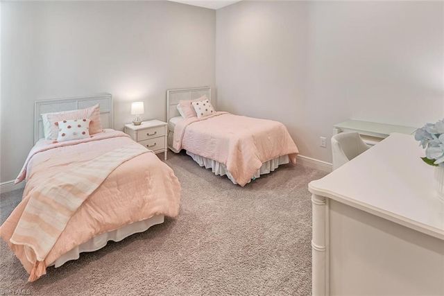 6960 Avalon CIR 807, Naples, FL 34112