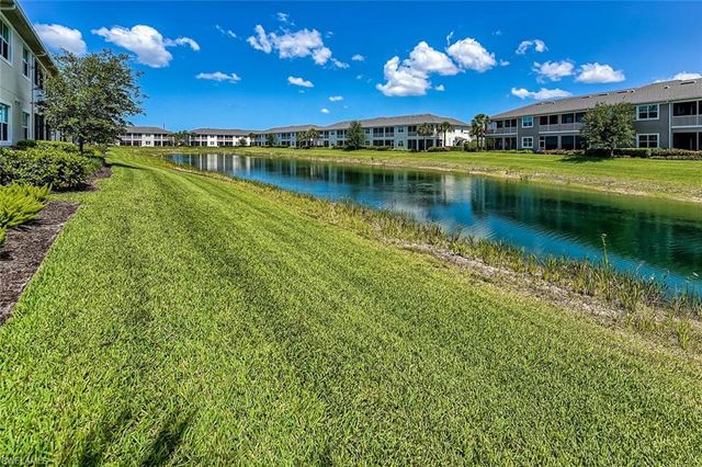 6960 Avalon CIR 807, Naples, FL 34112