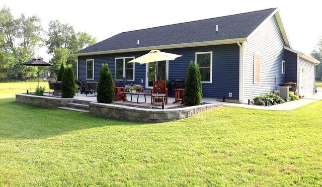 103 Cottonwood Court, Litchfield, MI 49252