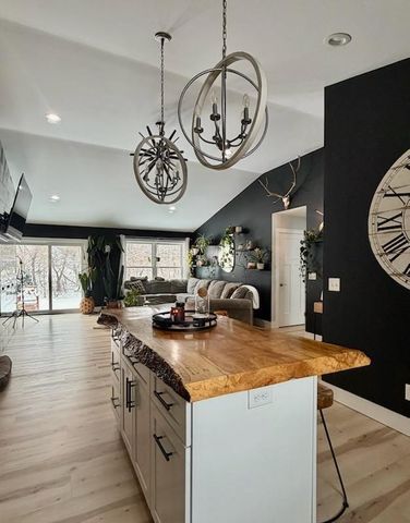 103 Cottonwood Court, Litchfield, MI 49252