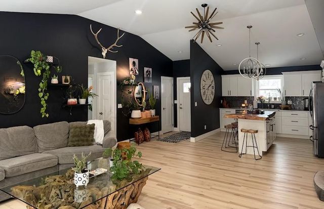 103 Cottonwood Court, Litchfield, MI 49252