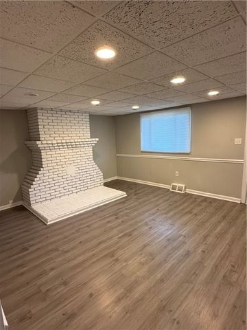 109 Overhill St, Mt Oliver, PA 15210