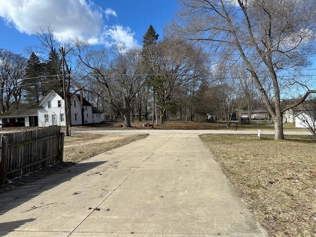 152 N Greenback Street, Hesperia Vlg-denvertwp, MI 49421