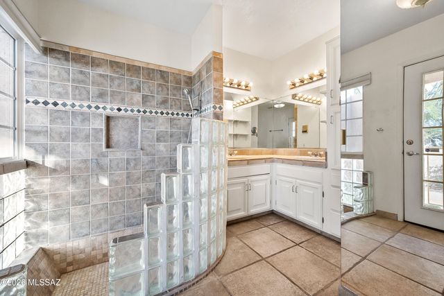 4740 E Camino La Brinca, Tucson, AZ 85718