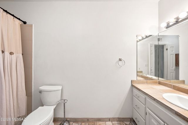 4740 E Camino La Brinca, Tucson, AZ 85718