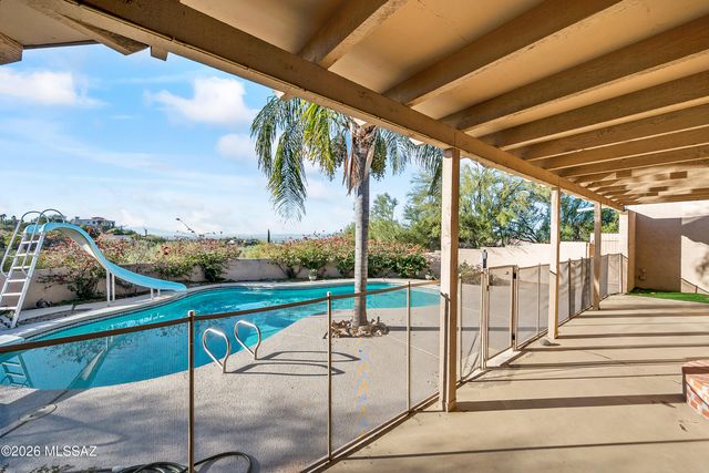 4740 E Camino La Brinca, Tucson, AZ 85718