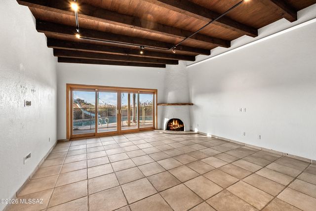 4740 E Camino La Brinca, Tucson, AZ 85718