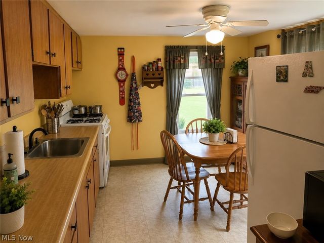 4408 11th Avenue, Parkersburg, WV 26101