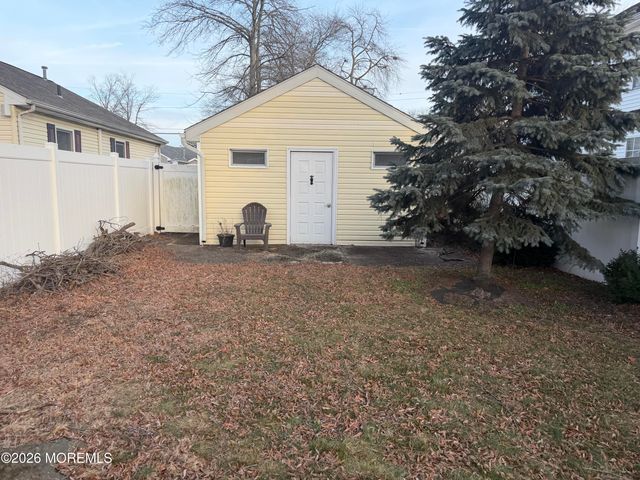 164 Ocean Avenue, Middletown, NJ 07748