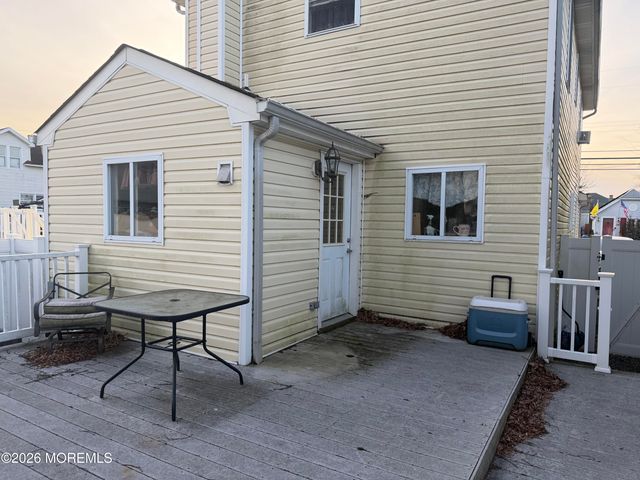 164 Ocean Avenue, Middletown, NJ 07748