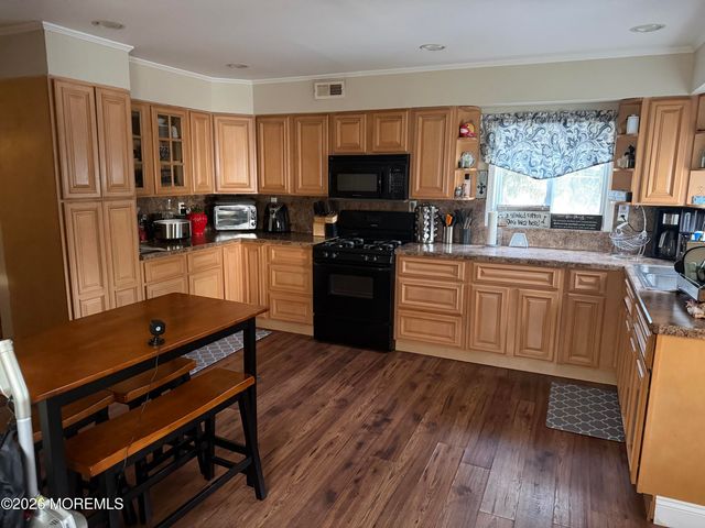 164 Ocean Avenue, Middletown, NJ 07748