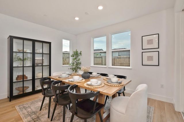 225 Vectra Ct, Roseville, CA 95747