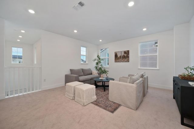 225 Vectra Ct, Roseville, CA 95747