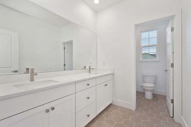 225 Vectra Ct, Roseville, CA 95747