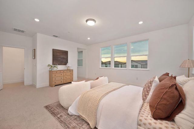 225 Vectra Ct, Roseville, CA 95747