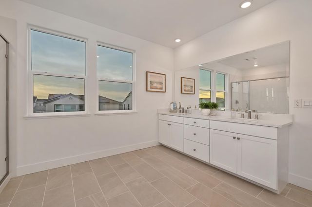 225 Vectra Ct, Roseville, CA 95747