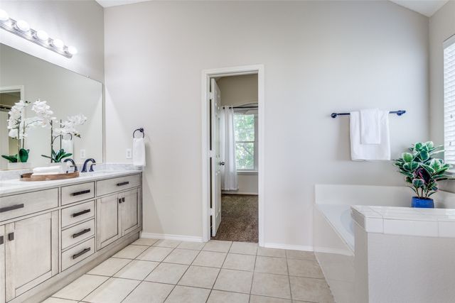2105 Fountain Drive, Lewisville, TX 75067