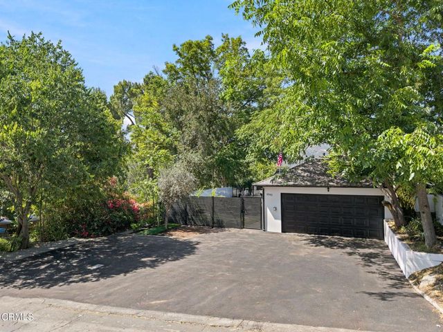 3942 Los Olivos Lane, Glendale, CA 91214