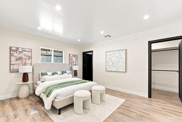 3942 Los Olivos Lane, Glendale, CA 91214