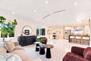 3942 Los Olivos Lane, Glendale, CA 91214