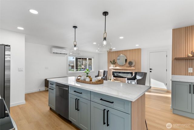 1109 E 70th Street, Tacoma, WA 98404