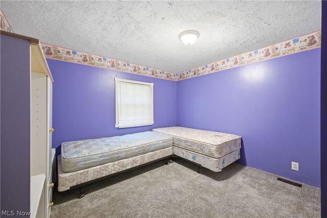 5018 Fairfield School Road, Columbiana, OH 44408