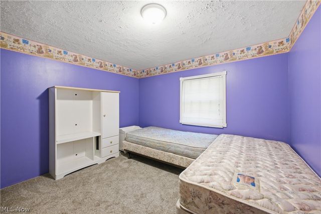 5018 Fairfield School Road, Columbiana, OH 44408