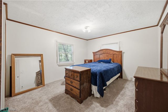 5018 Fairfield School Road, Columbiana, OH 44408